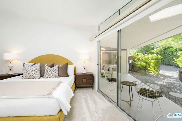 1350 Ladera Circle, Palm Springs, California 92262