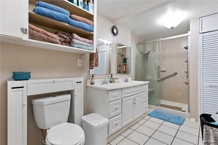 Large bathroom that leads to 4th bedroom