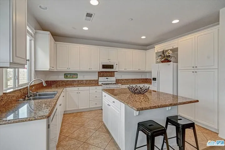 2602 Desert Breeze Way, Palm Springs, California 92262