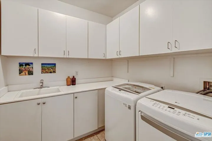 2602 Desert Breeze Way, Palm Springs, California 92262