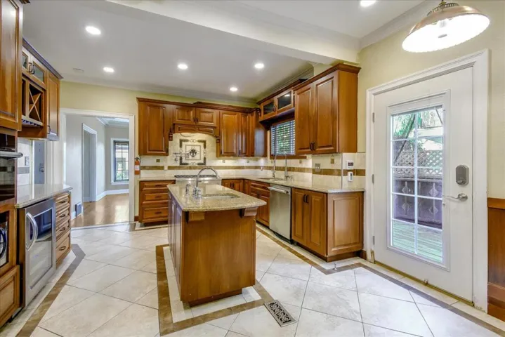 2064 Alameda Way, San Jose, California 95126