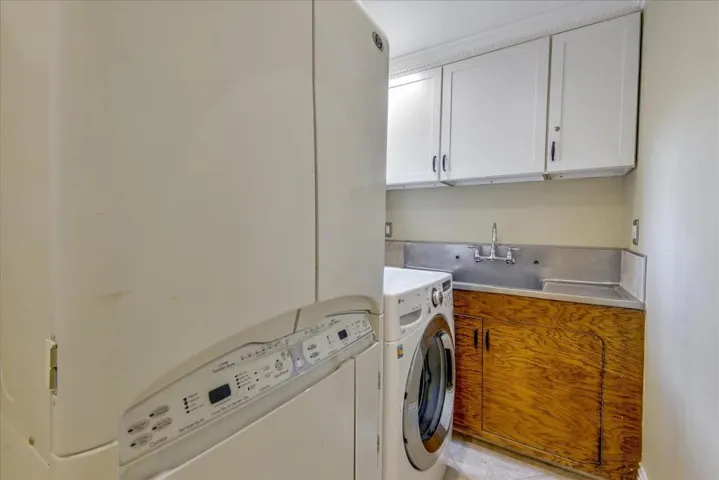 2064 Alameda Way, San Jose, California 95126