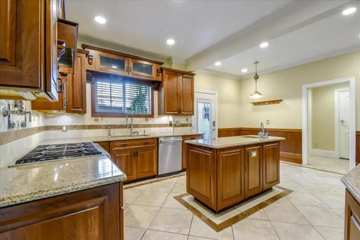 2064 Alameda Way, San Jose, California 95126