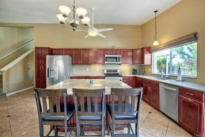 8658 Langholm Road, El Cajon, California 92021
