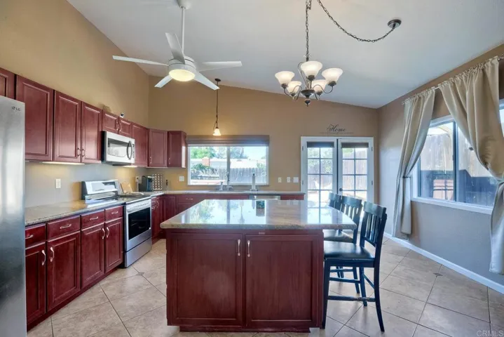 8658 Langholm Road, El Cajon, California 92021