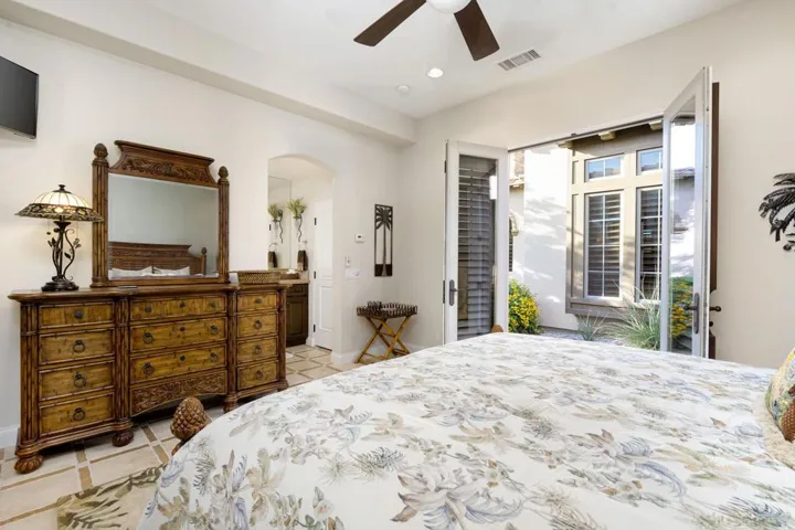 Casita bedroom