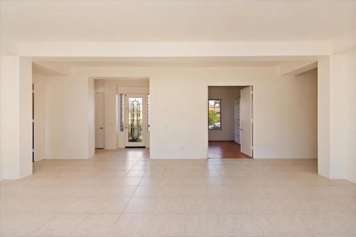 Living Room/Dining Area