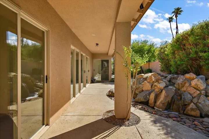 Side Patio with Water Fountain