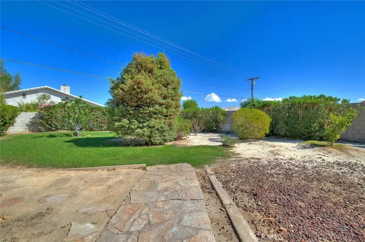 68020 Encinitas Road, Cathedral City, California 92234