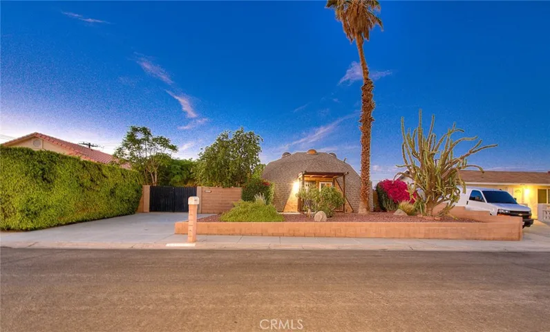 68020 Encinitas Road, Cathedral City, California 92234