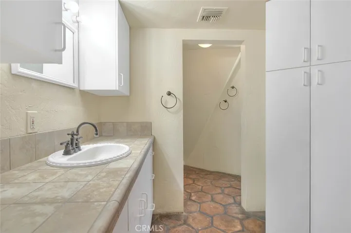 68020 Encinitas Road, Cathedral City, California 92234