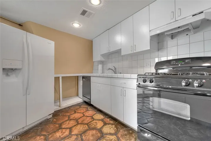 68020 Encinitas Road, Cathedral City, California 92234
