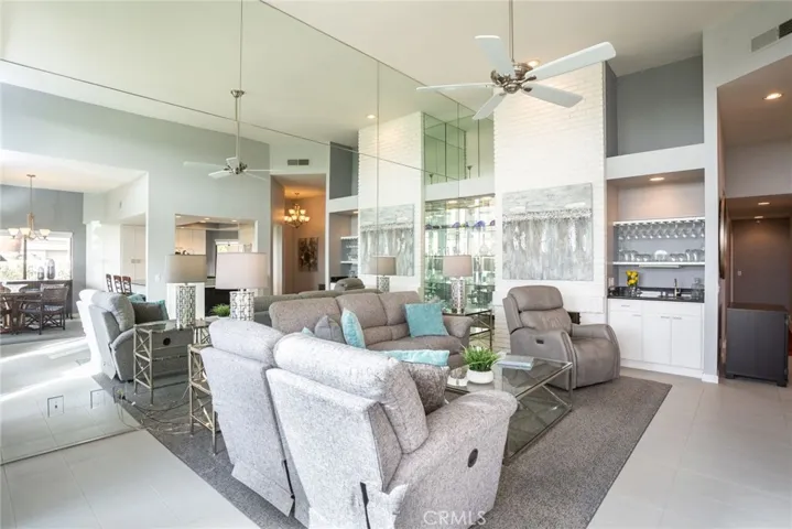 54754 #40 Oak Tree, La Quinta, California 92253