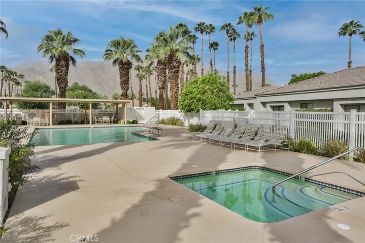 54754 #40 Oak Tree, La Quinta, California 92253