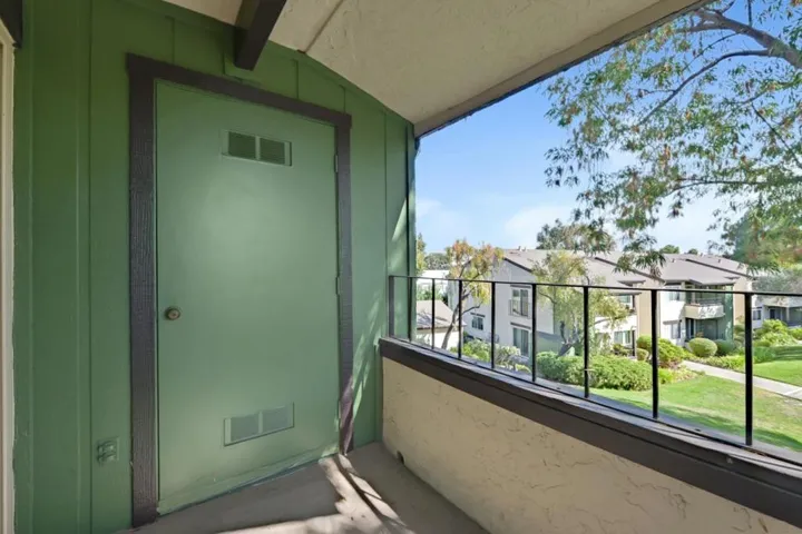 777 San Antonio Road 40, Palo Alto, California 94303