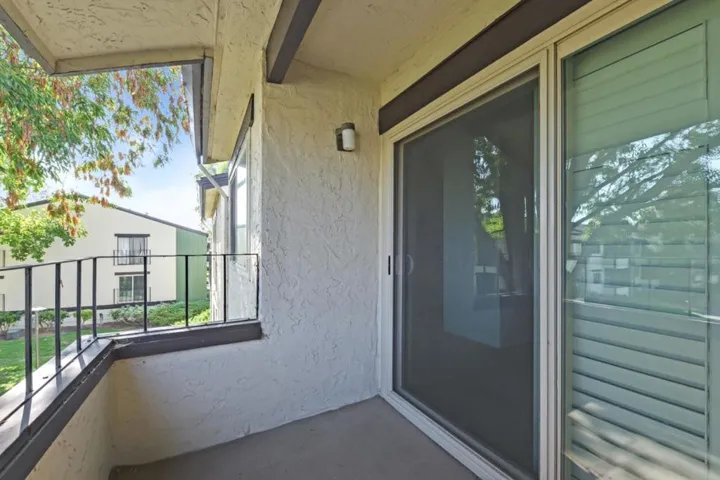 777 San Antonio Road 40, Palo Alto, California 94303