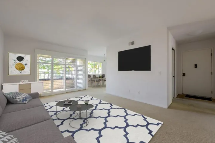 777 San Antonio Road 40, Palo Alto, California 94303