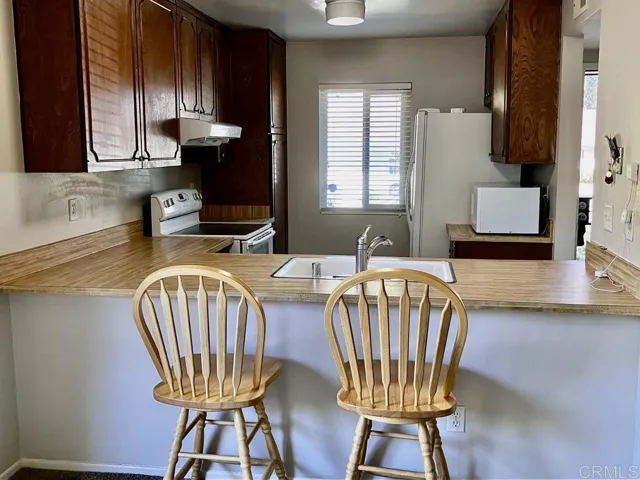 219 Crestview, Escondido, California 92026