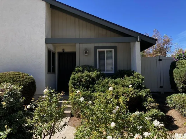 219 Crestview, Escondido, California 92026