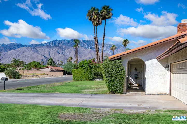 2890 E Via Escuela, Palm Springs, California 92262