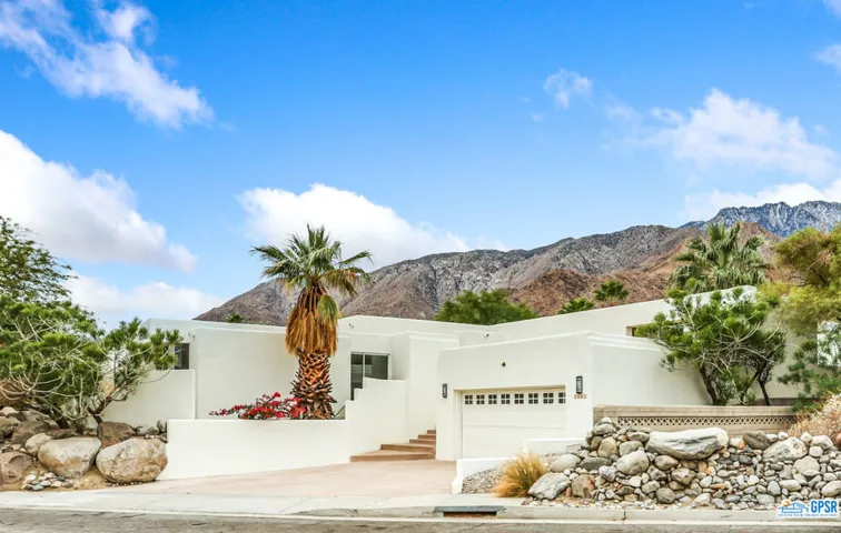 2605 N Girasol Avenue, Palm Springs, California 92262