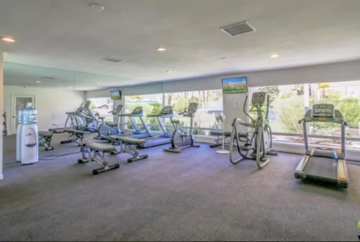 FITNESS CENTER