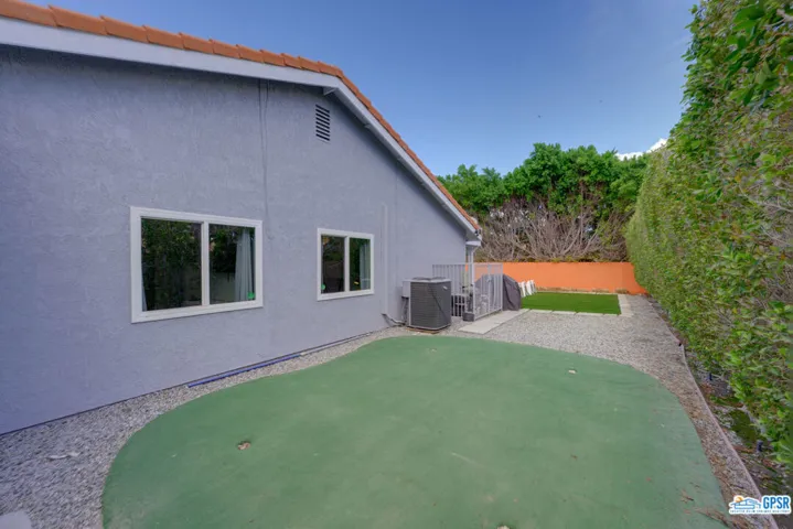 a putting green