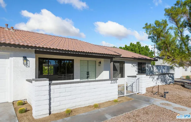 2235 N Los Alamos Road, Palm Springs, California 92262