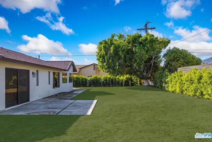 2235 N Los Alamos Road, Palm Springs, California 92262