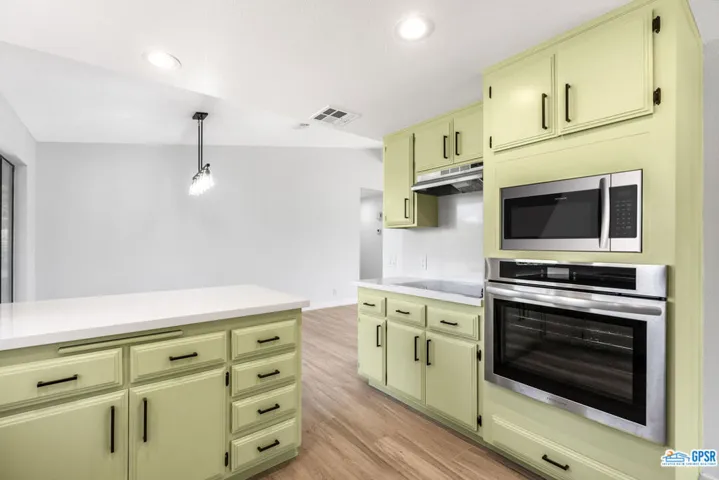 2235 N Los Alamos Road, Palm Springs, California 92262