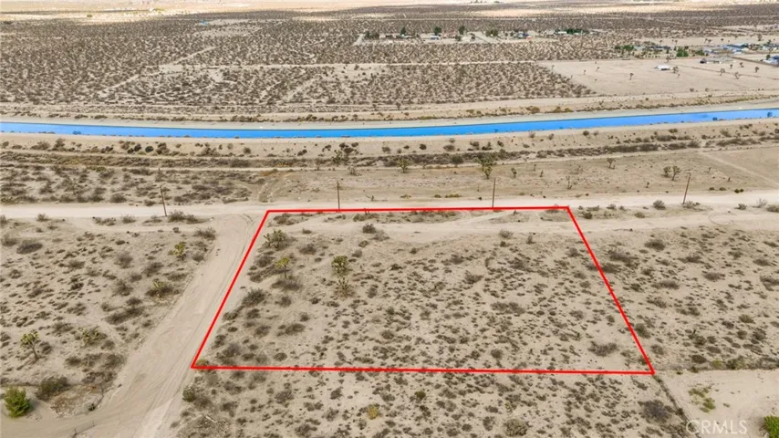 Red property boundary markers are not to be relied on as exact property lines. Buyer to confirm independently.