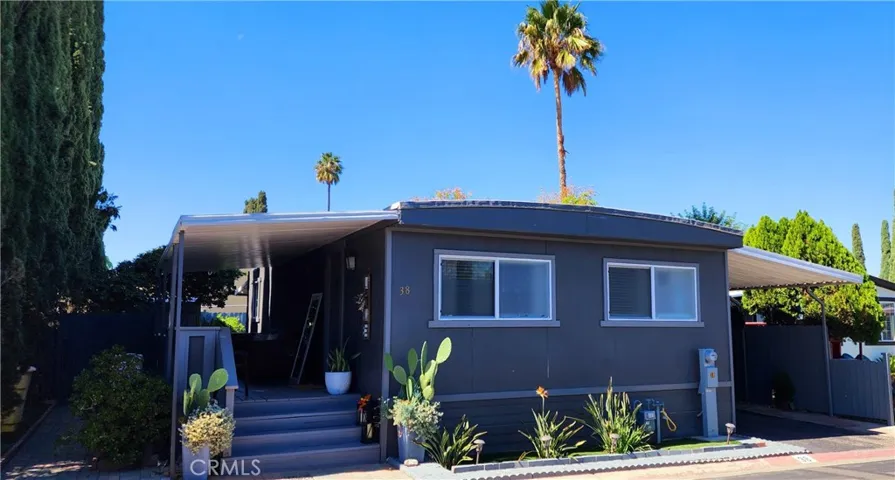 995 Pomona Road 38, Corona, California 92882