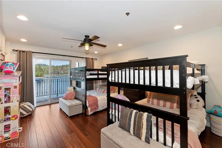 332 Lake Resort Road, Lake Arrowhead, California 92352
