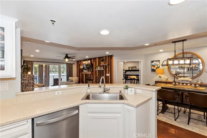 332 Lake Resort Road, Lake Arrowhead, California 92352