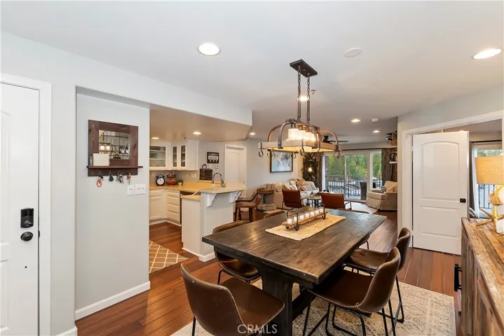 332 Lake Resort Road, Lake Arrowhead, California 92352