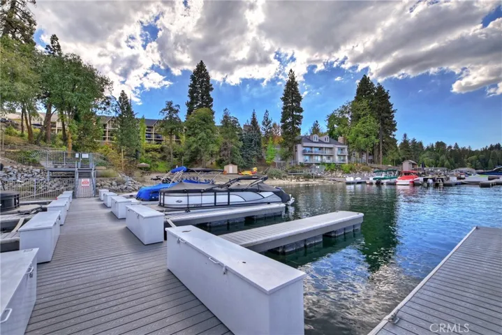332 Lake Resort Road, Lake Arrowhead, California 92352