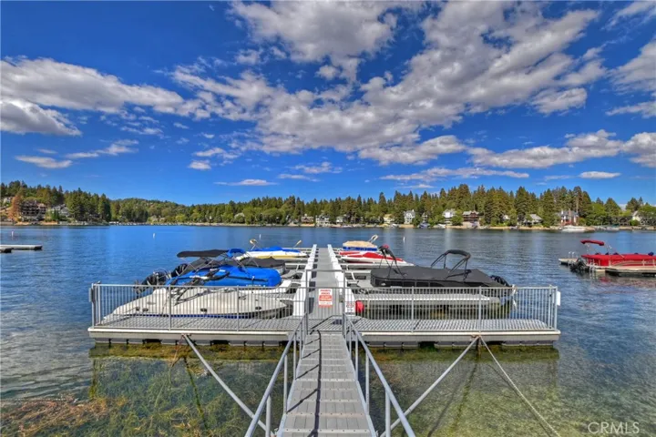 332 Lake Resort Road, Lake Arrowhead, California 92352