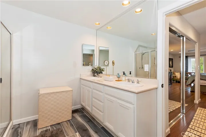 332 Lake Resort Road, Lake Arrowhead, California 92352
