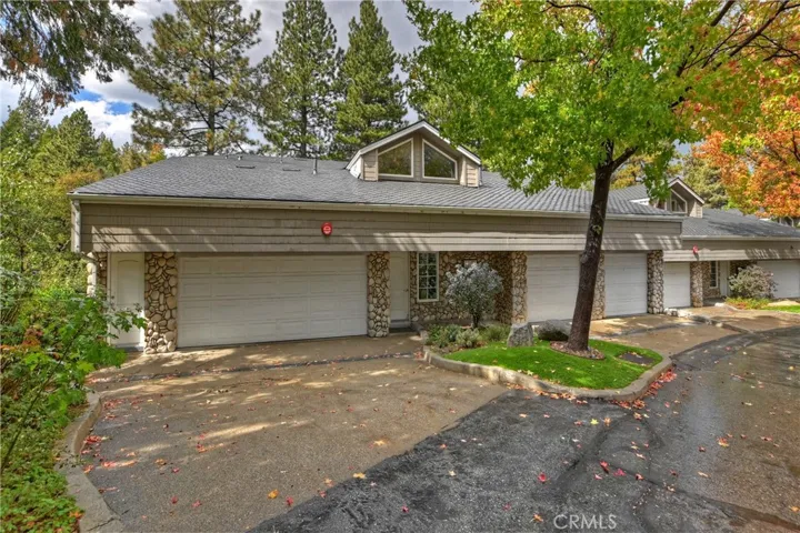 332 Lake Resort Road, Lake Arrowhead, California 92352