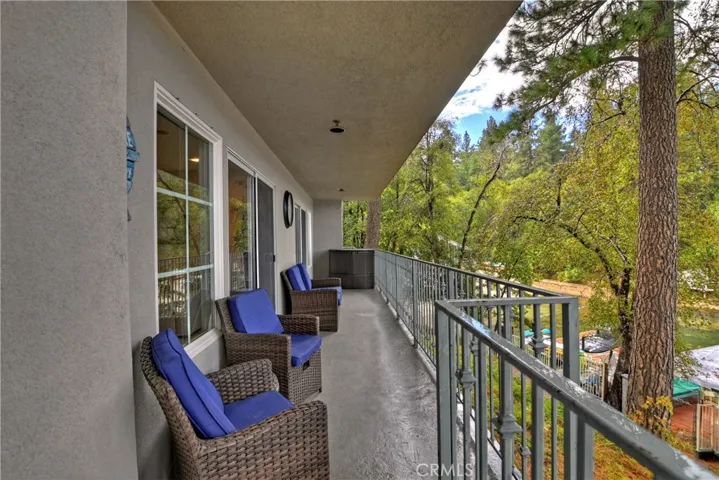 332 Lake Resort Road, Lake Arrowhead, California 92352