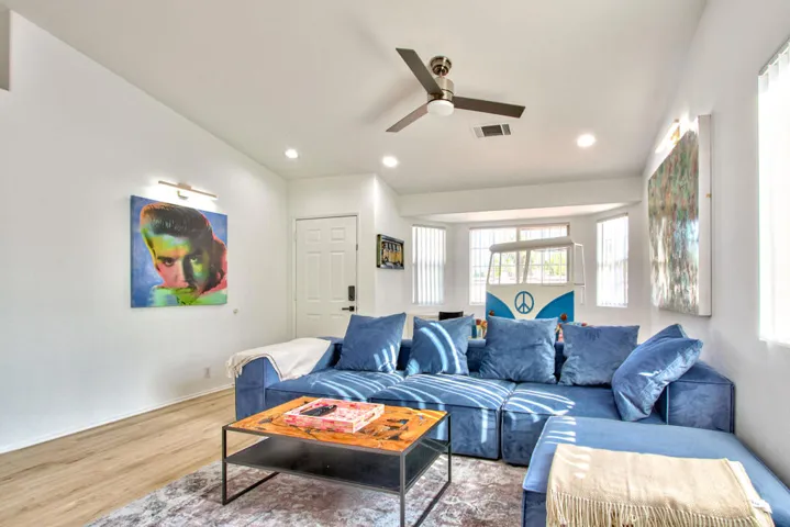 14-Living-Room