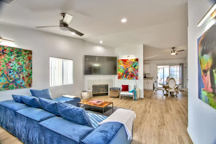 10-Living-Room