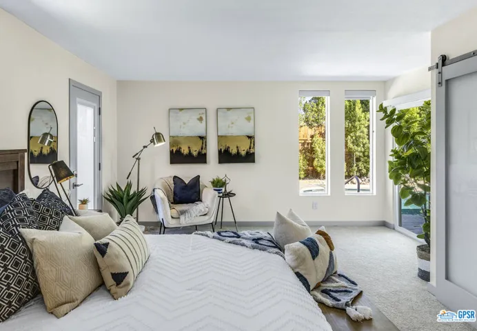 1040 E Paseo El Mirador, Palm Springs, California 92262