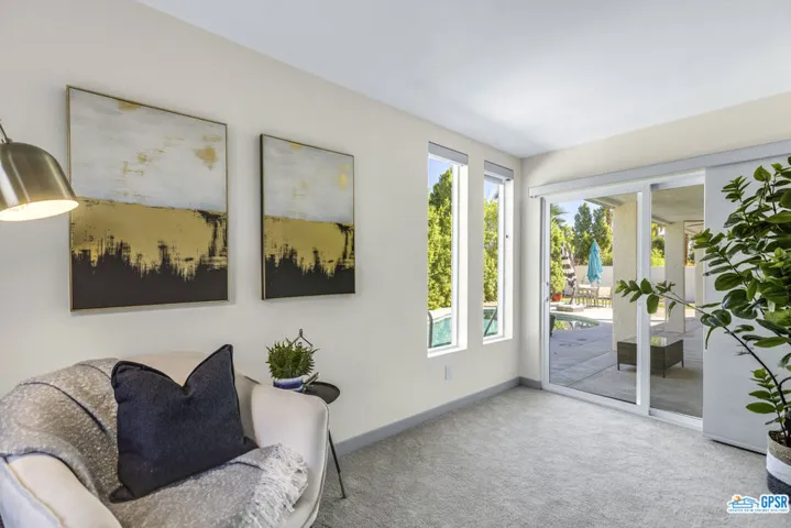 1040 E Paseo El Mirador, Palm Springs, California 92262