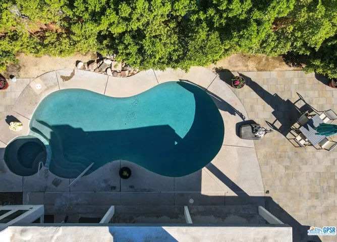 1040 E Paseo El Mirador, Palm Springs, California 92262