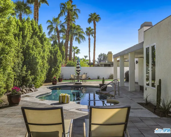 1040 E Paseo El Mirador, Palm Springs, California 92262