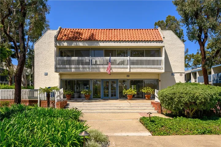 635 S Prospect Avenue 101, Redondo Beach, California 90277