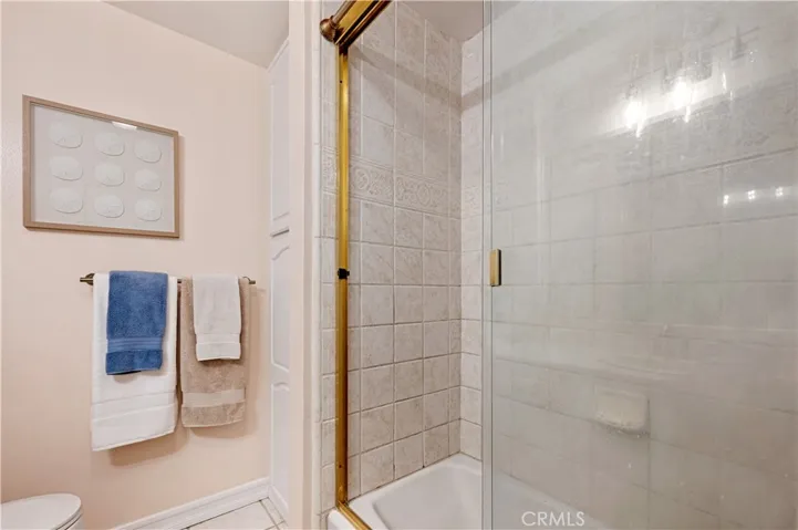 635 S Prospect Avenue 101, Redondo Beach, California 90277