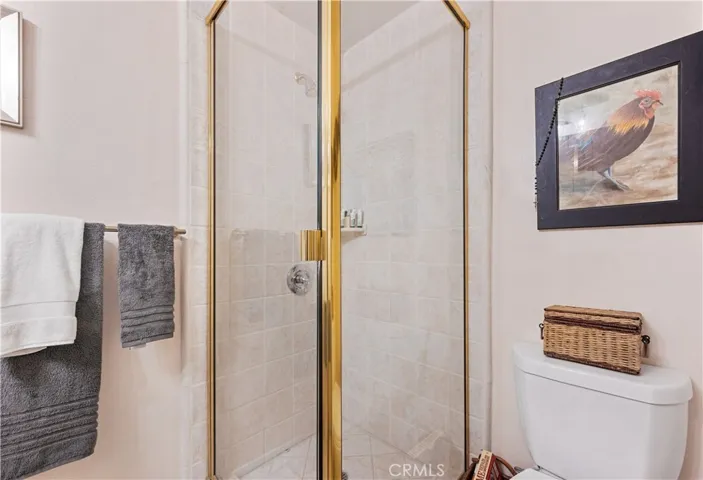 635 S Prospect Avenue 101, Redondo Beach, California 90277