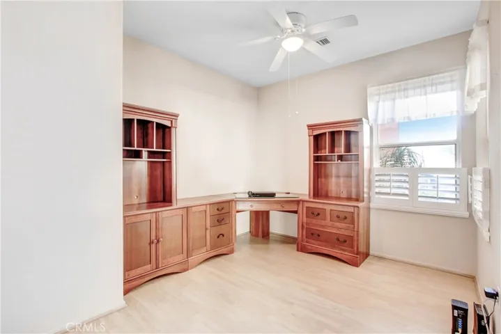 2nd bedroom ( desk can stay or be removed)